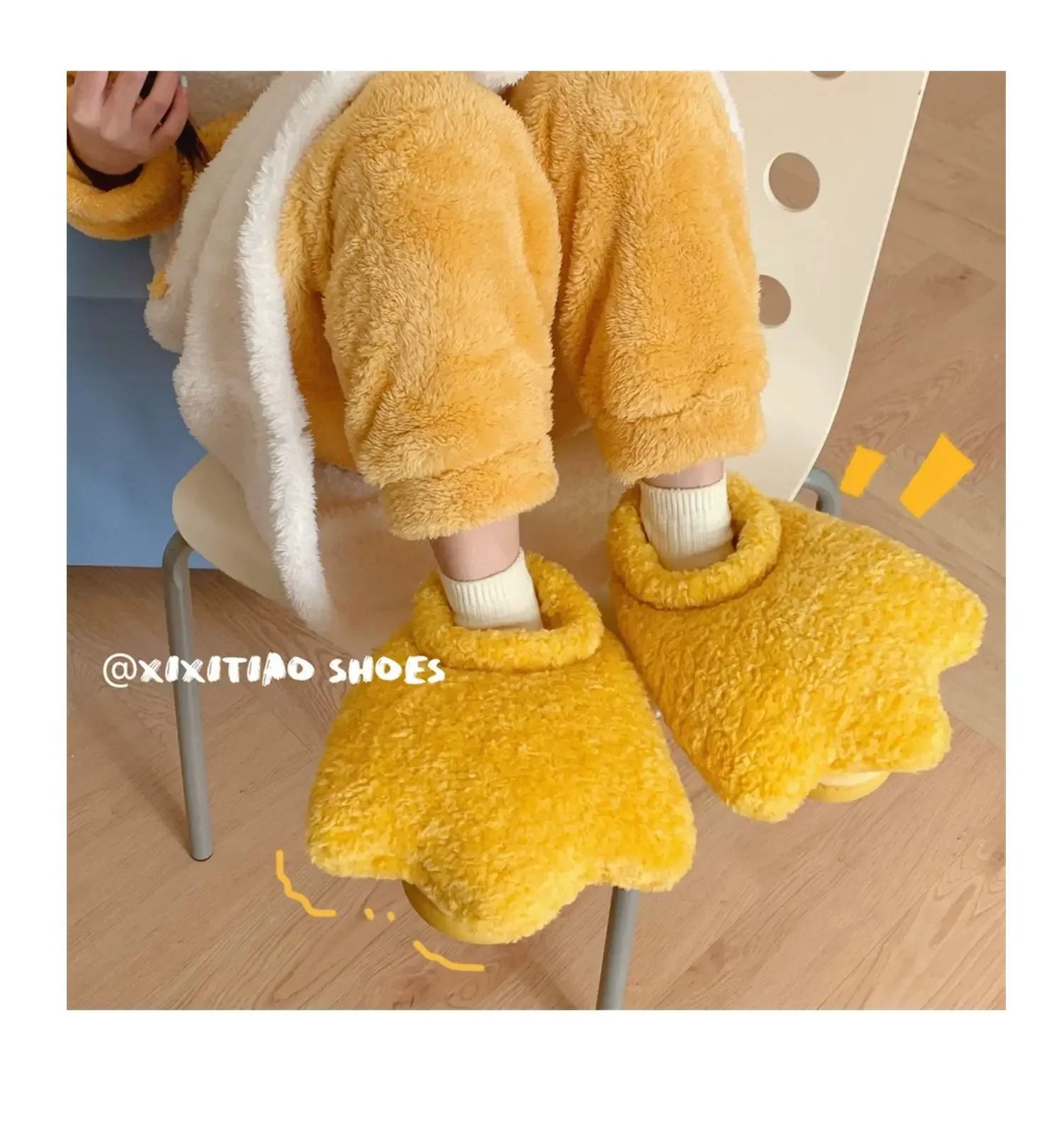 Plush Duck Paw Slippers | Warm Fuzzy Comfort